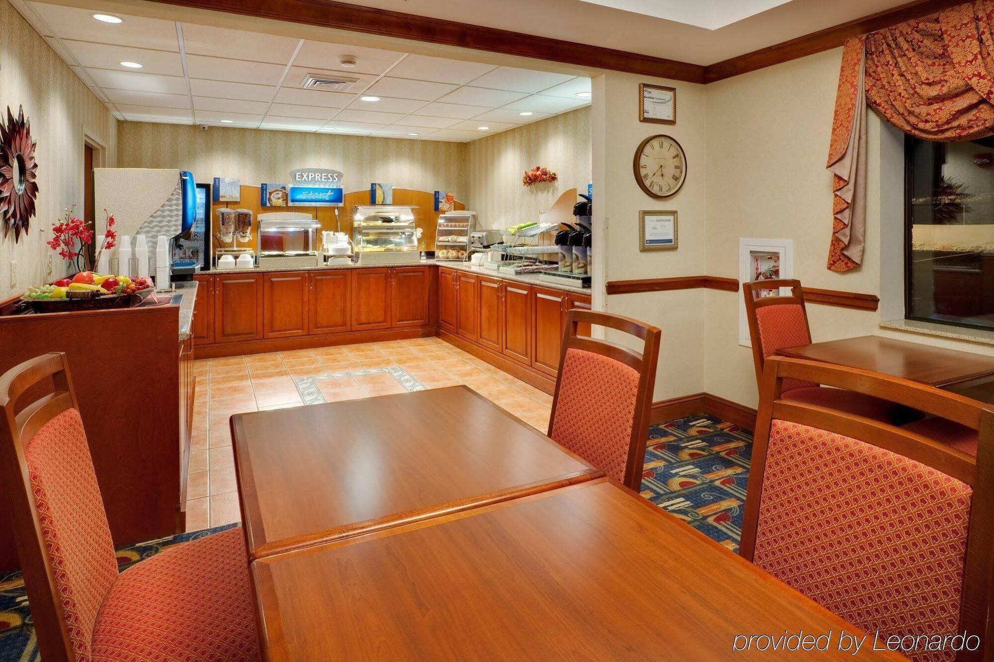 Holiday Inn Express Hotel & Suites Easton By Ihg Luaran gambar